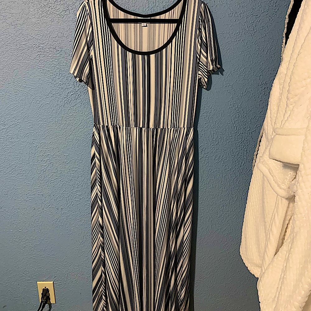 Lularoe Riley dress